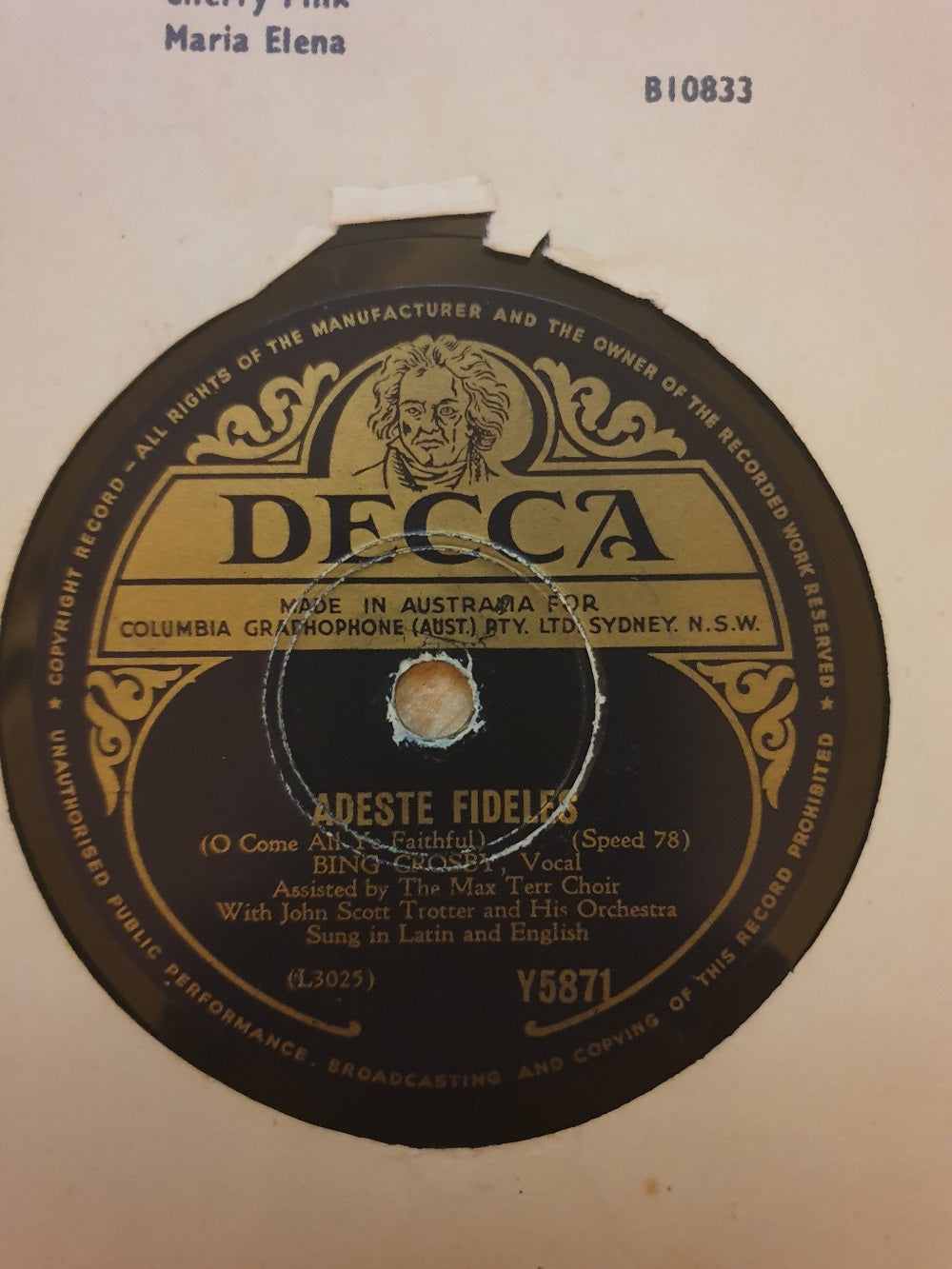 10" 78RPM Adeste Fideles/Silent Night, Holy Night by Bing Crosby from Decca (Y5871)