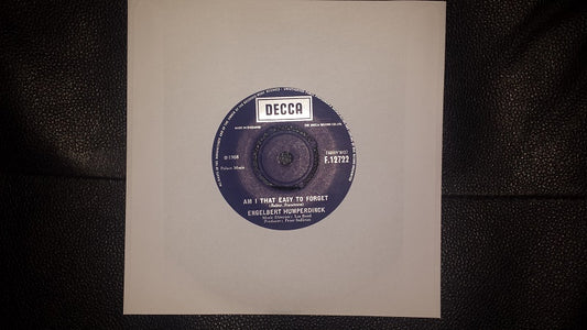 7" 45RPM Am I That Easy To Forget/Pretty Ribbon by Engelbert Humperdinck from Decca