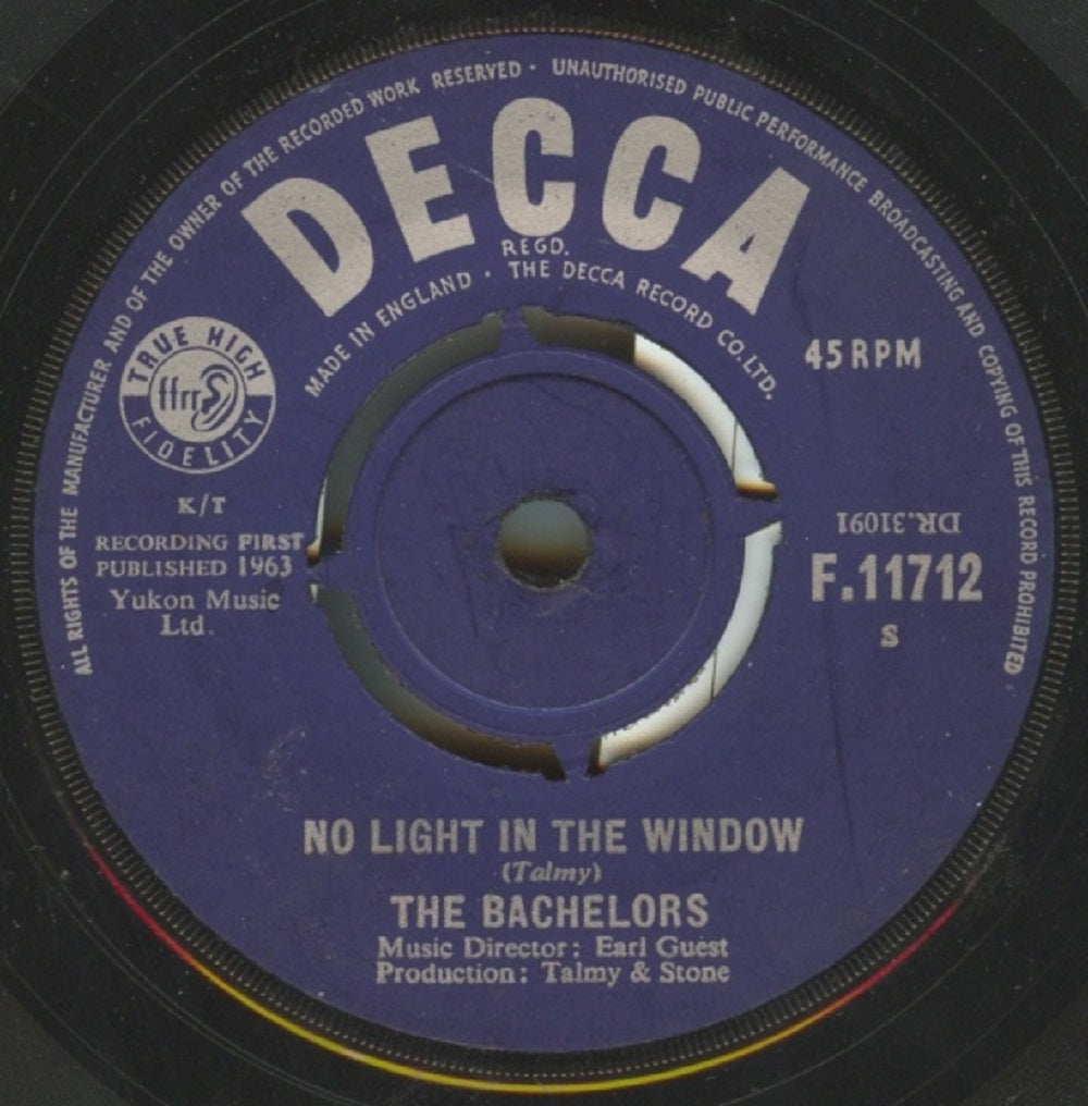 7" 45RPM No Light In The Window/Whispering by The Bachelors from Decca