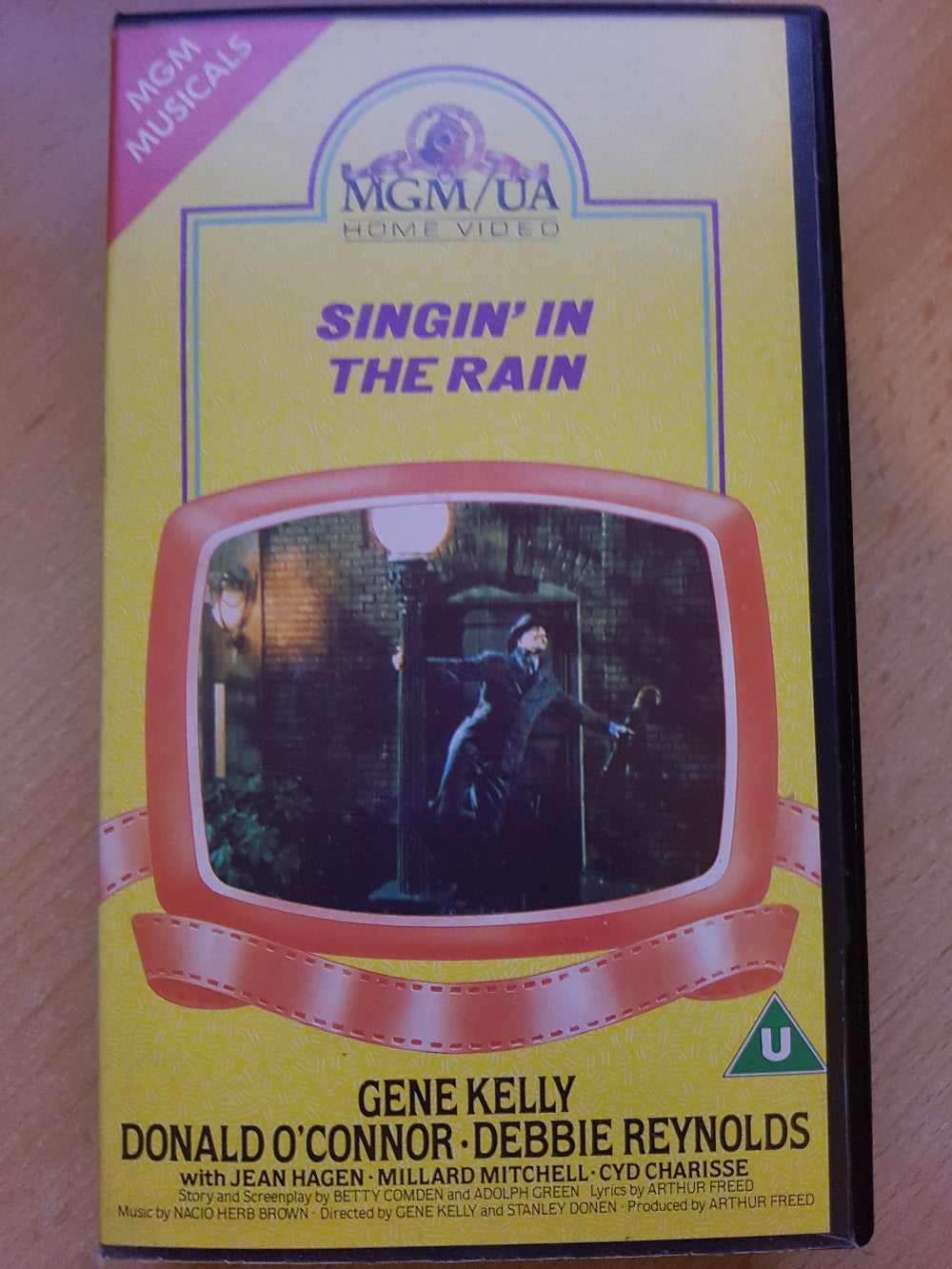 Singin' In The Rain VHS from MGM/UA Home Video (SMV 10185)