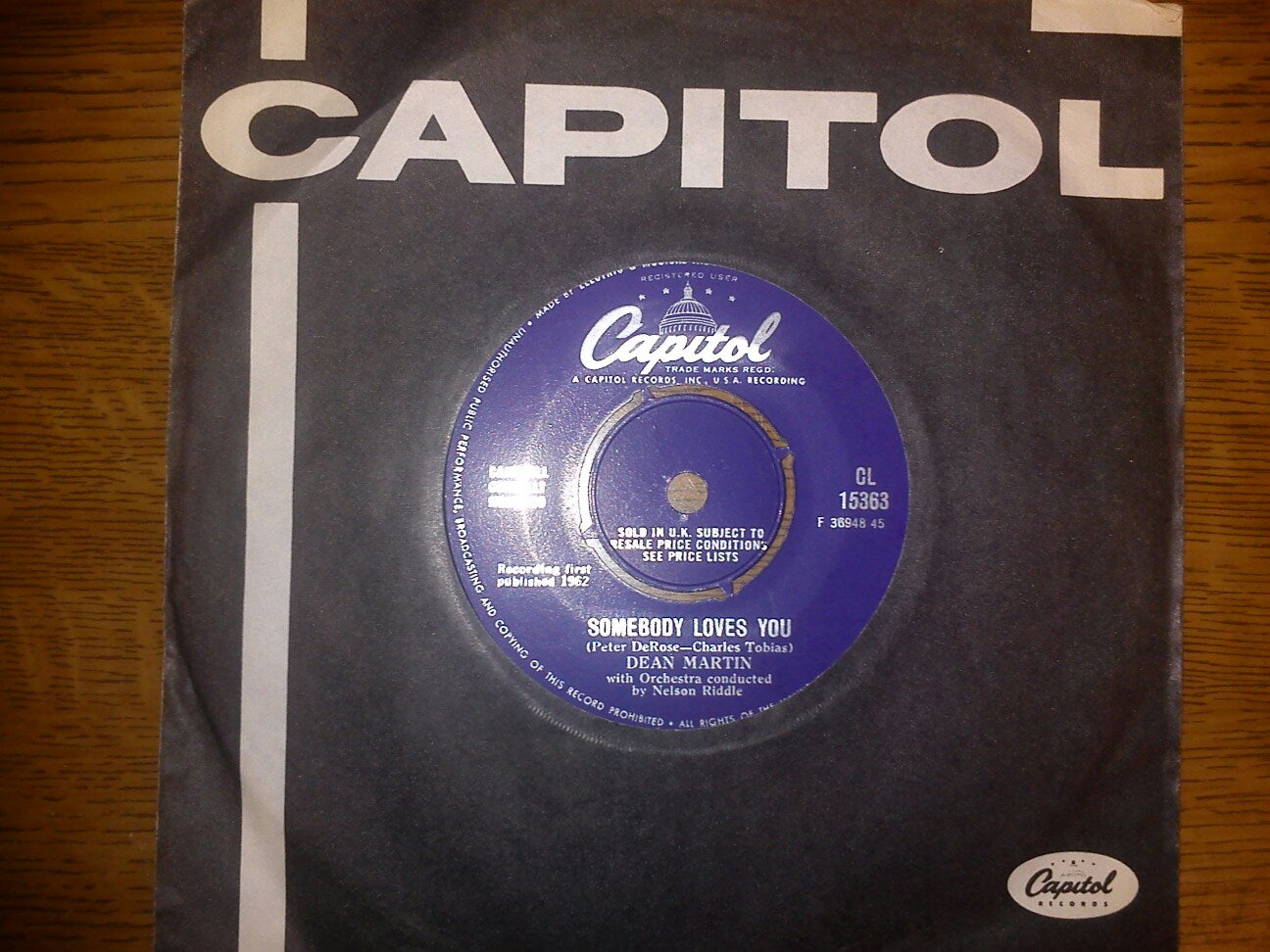 7" 45RPM Somebody Loves You/A Hundred Years From Today by Dean Martin from Captiol