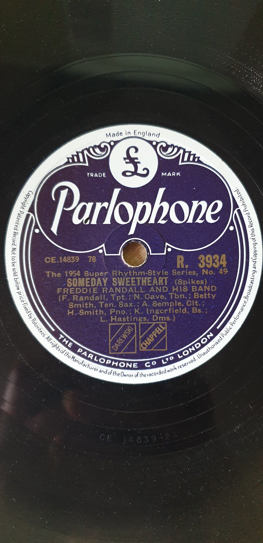 10" 33RPM Someday Sweetheart/Hotter Than That by Freddie Randall And His Band from Parlophone (R. 3934)