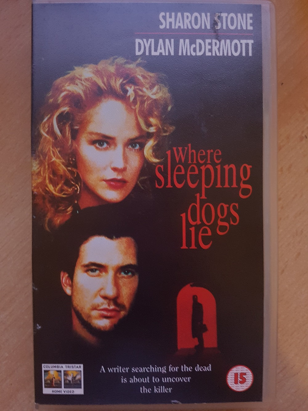 Where Sleeping Dogs Lie VHS from Columbia Tristar Home Video (CC7514)